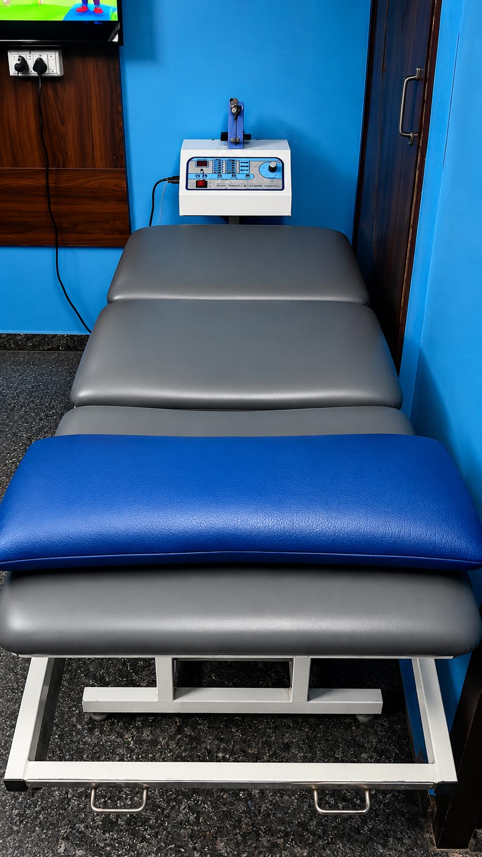 Treatment Table equipment at Yogi Physiotherapy